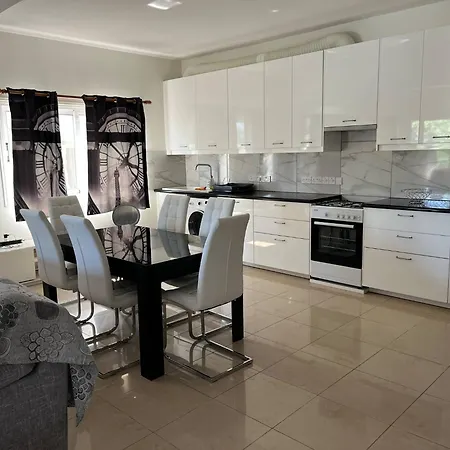 Andria's Luxury Family Near Casino 利马索尔