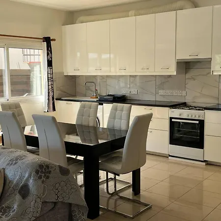 Andria's Luxury Family Near Casino 公寓 利马索尔